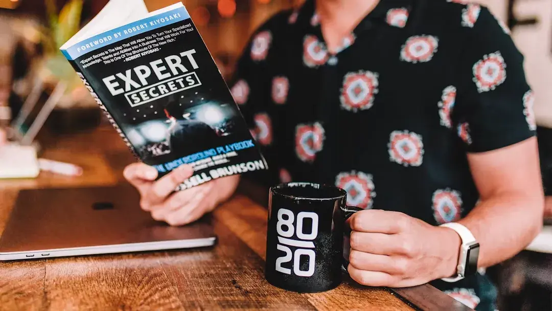 2024 Top Business Books Summaries: Expert Knowledge in 30 Minutes